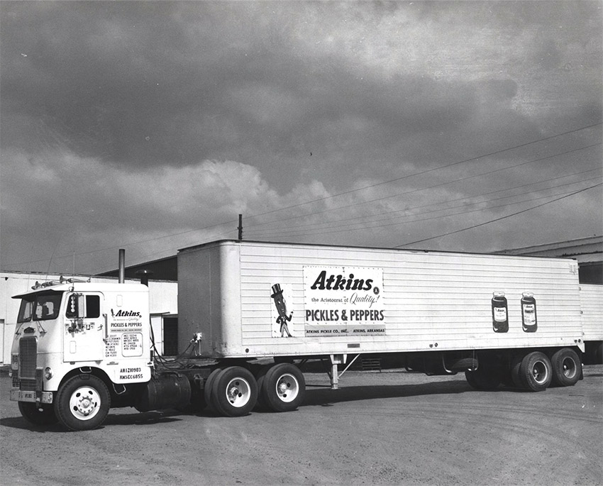 Eighteen-wheeler "Atkins Pickles and Peppers"