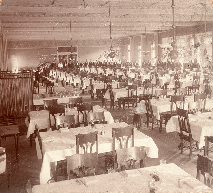 Dining room filled with tables and chairs