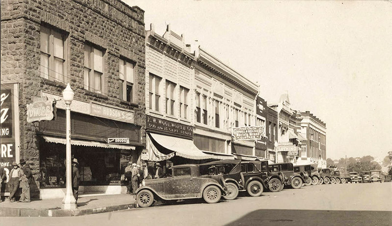 Fayetteville Street Scene - Encyclopedia Of Arkansas