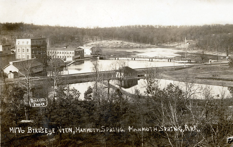 body of water with bridge across it surrounded by several buildings labeled "Bird's Eye, Mammoth Spring, Mammoth Spring, Ark."