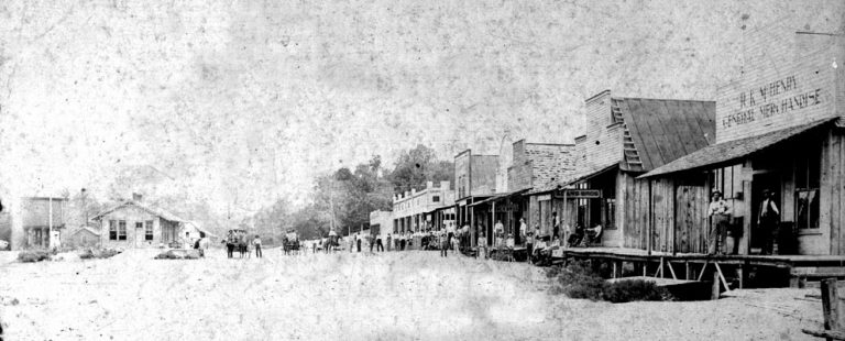 Newark Street Scene - Encyclopedia of Arkansas