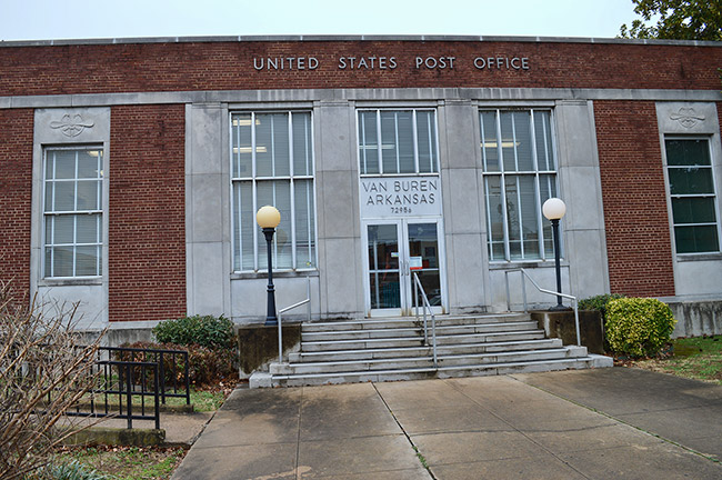 Front entrance and steps of brick post office building