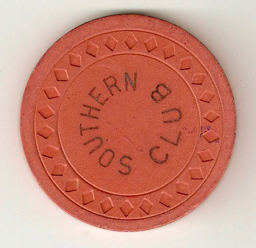 Red "Southern Club" poker chip with engraved diamond pattern