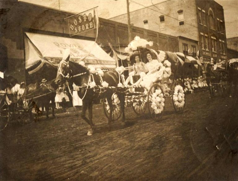 Mena Parade Encyclopedia of Arkansas