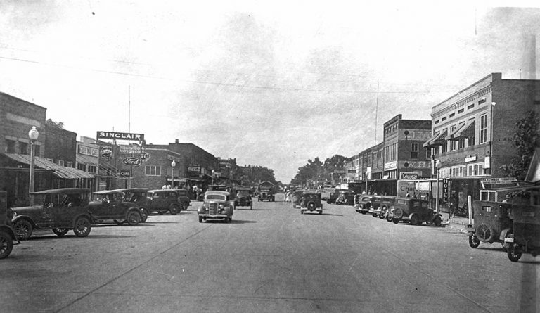 Nashville Street Scene - Encyclopedia of Arkansas